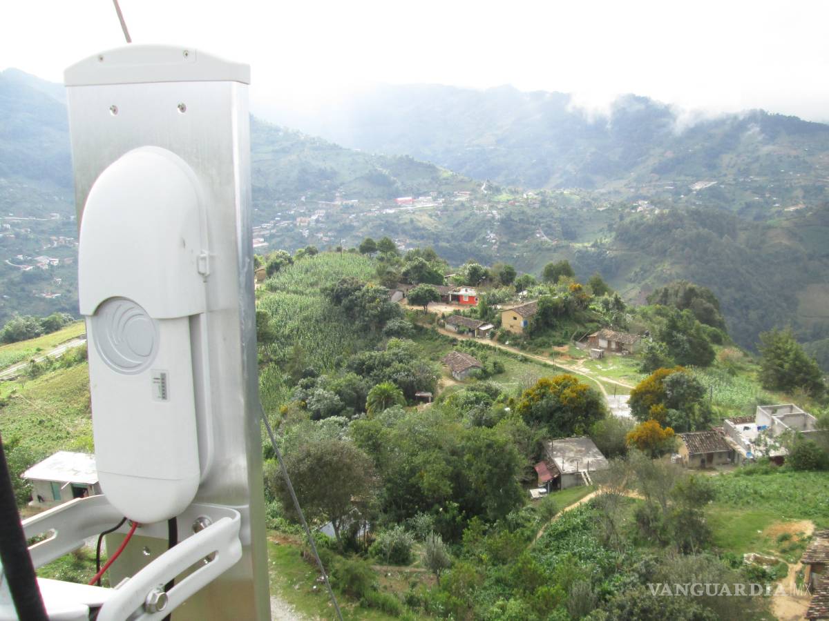 $!Fibra aérea, Internet más de 5 mil metros de altura