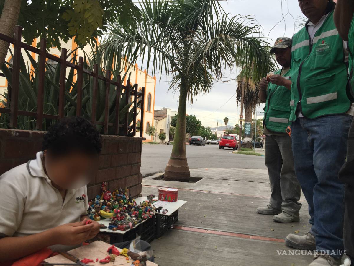 $!El niño escultor de plastilina