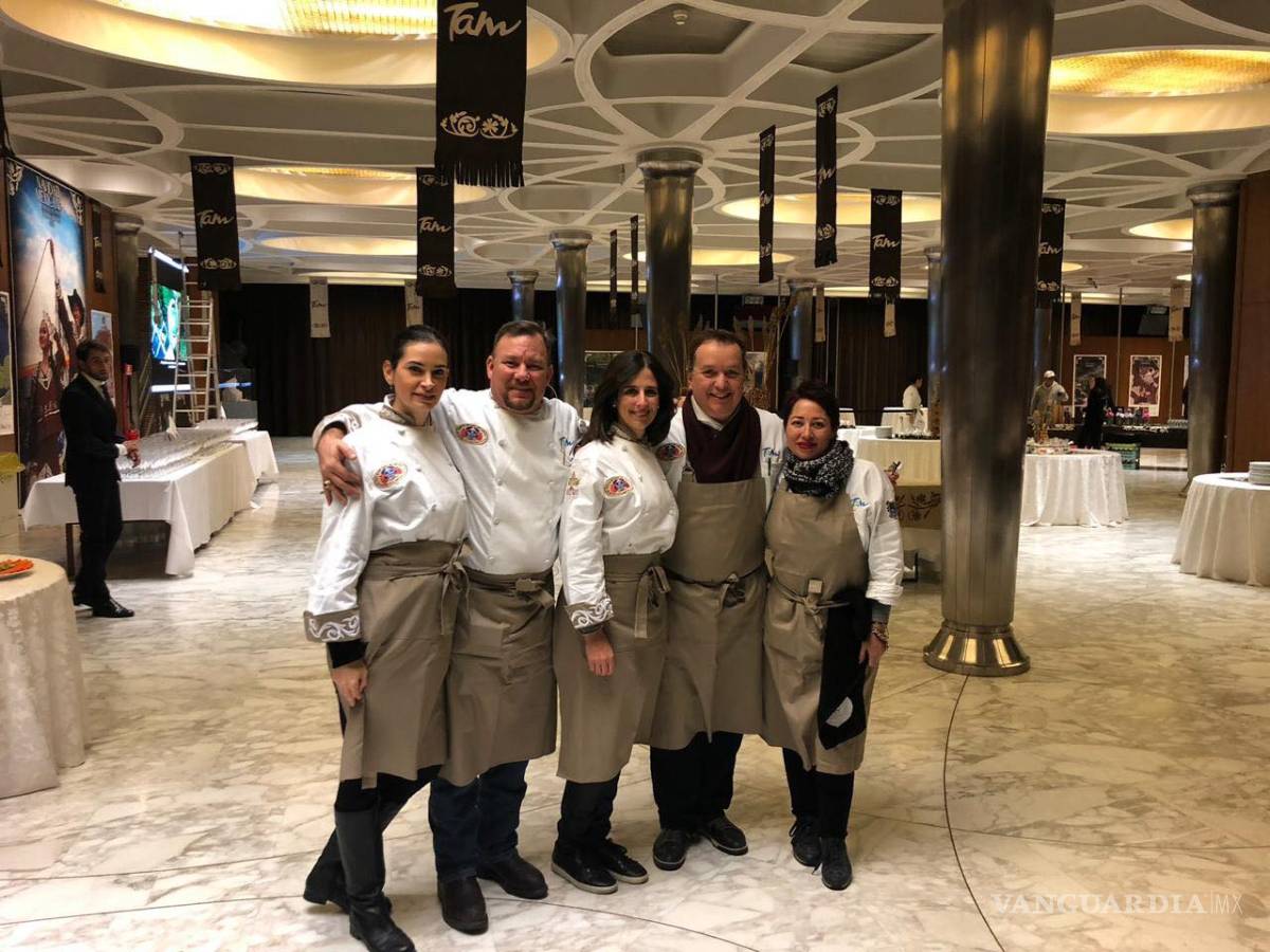 $!El Papa Francisco comerá cabrito, tortillas de harina y machacado con huevo gracias al chef saltillense Juan Ramón Cárdenas