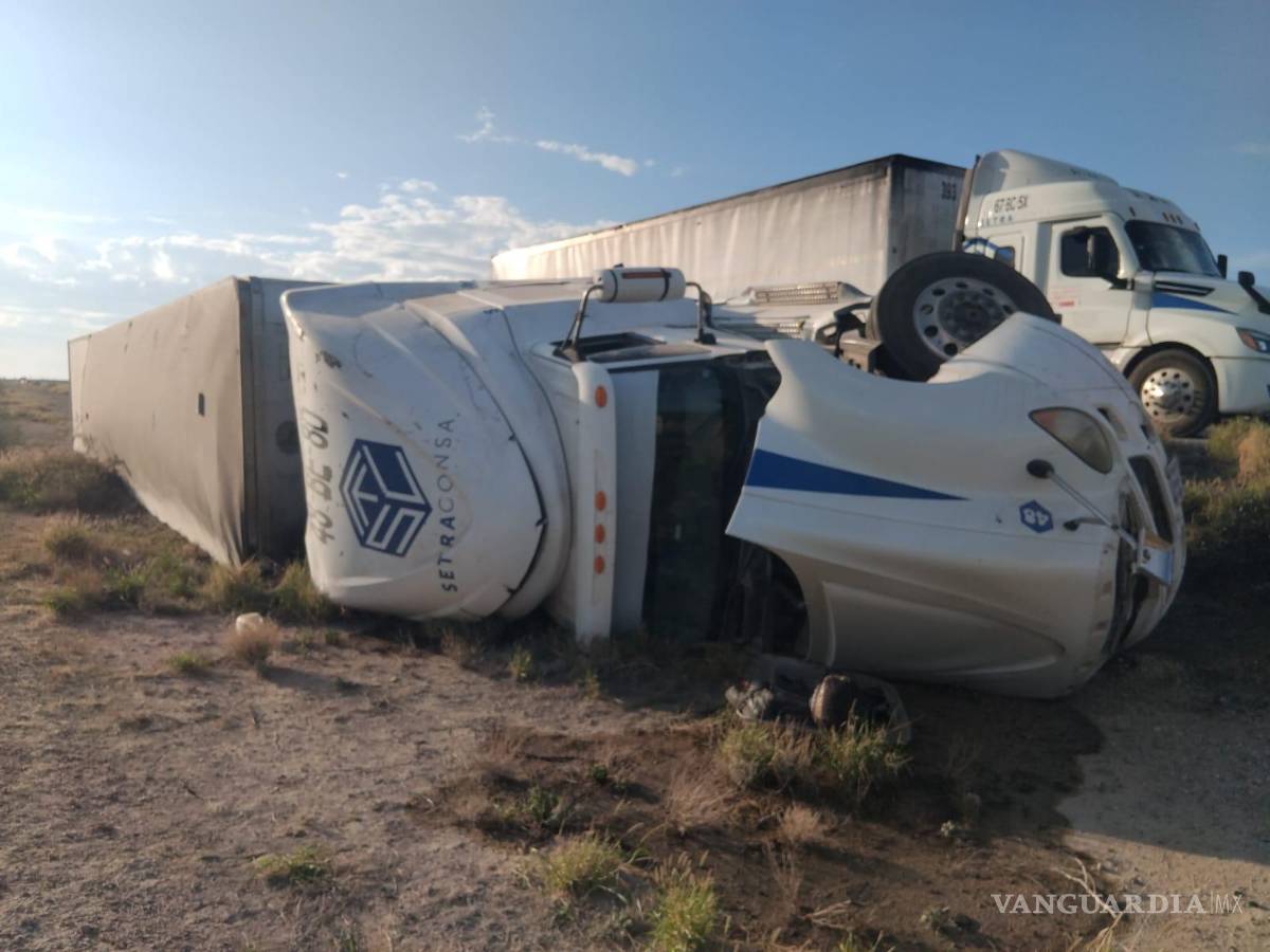 $!Elementos de la Guardia Nacional acudieron al punto del accidente para tomar conocimiento de los hechos y realizar las diligencias correspondientes, así como el levantamiento de información para el peritaje.