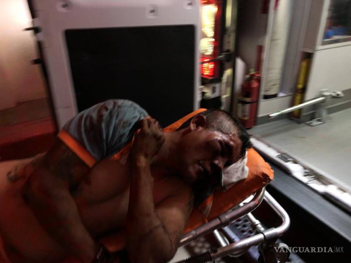 $!Con diversas heridas terminaron algunos de los vecinos.