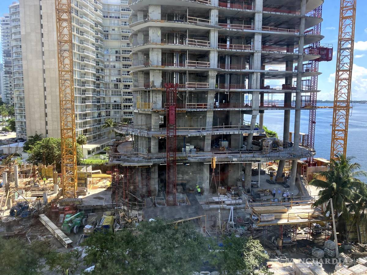 $!Las recientes redadas migratorias en obras amenazan la industria constructora de EU, en la que uno de cada cuatro trabajadores a nivel nacional es inmigrante.