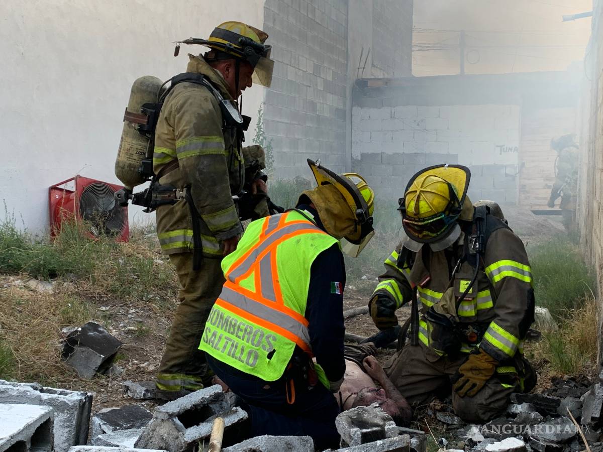 $!Fallece joven padre en incendio en la colonia Morelos de Saltillo