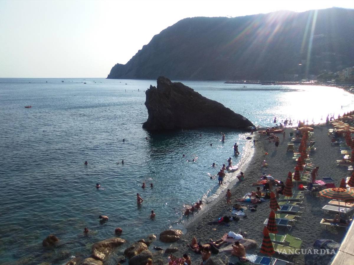 $!Monterosso, el más septentrional de los pueblos de Cinque Terre es también uno de los más apreciados por el conjunto de sus playas y su oferta hotelera.