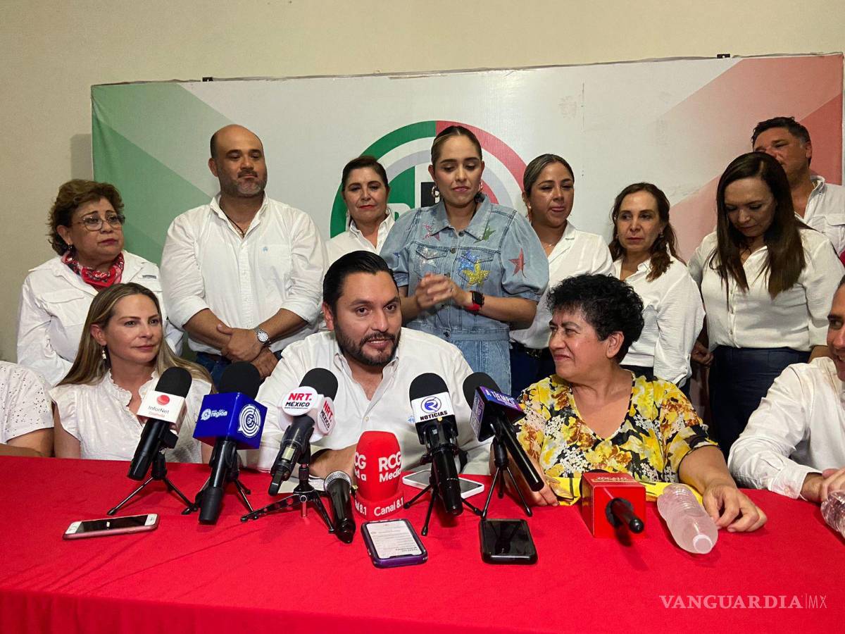 $!Integrantes de la Alianza Ciudadana por la Seguridad, conformada por el PRI-PRD-UDC, mostraron su satisfacción por los resultados preliminares de la elección.
