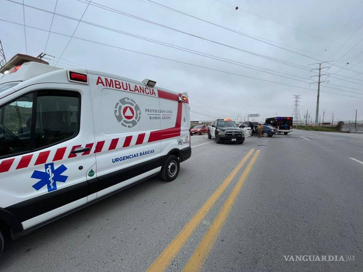 $!La vialidad se vio afectada unos minutos.