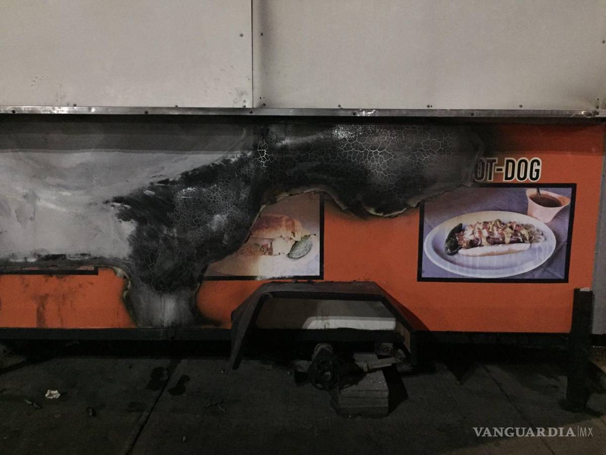 $!Las labores de combate el incendio duraron aproximadamente media hora. FOTO: DANIEL DE KOSTER