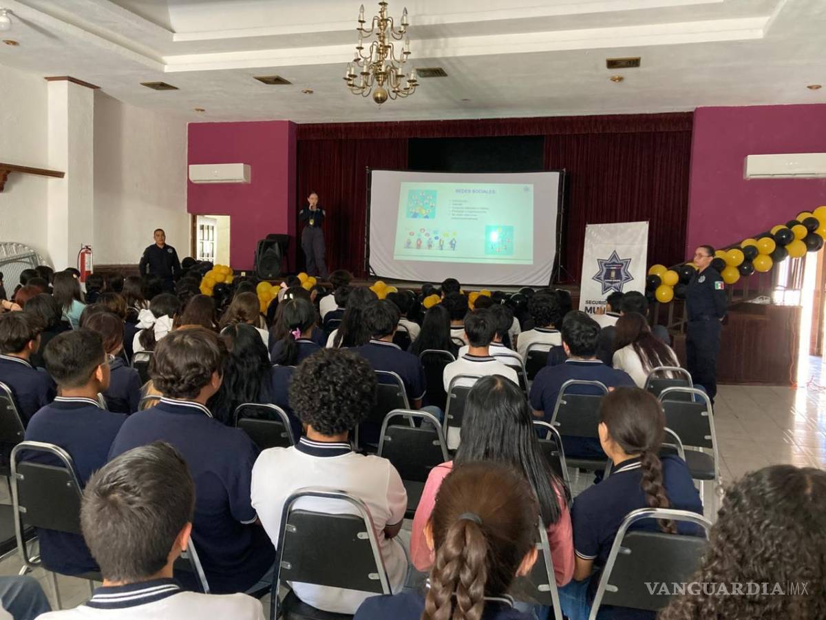 $!Las sesiones incluyen dinámicas participativas para identificar riesgos como el ciberacoso y la suplantación de identidad.