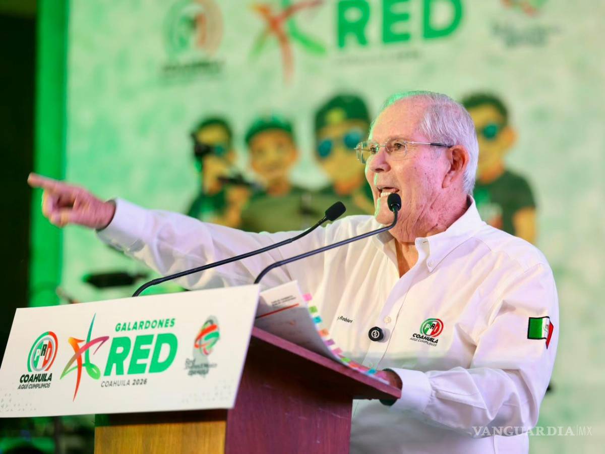 $!Carlos Robles Loustaunau destacó la importancia de abrir espacios para la participación de las nuevas generaciones.