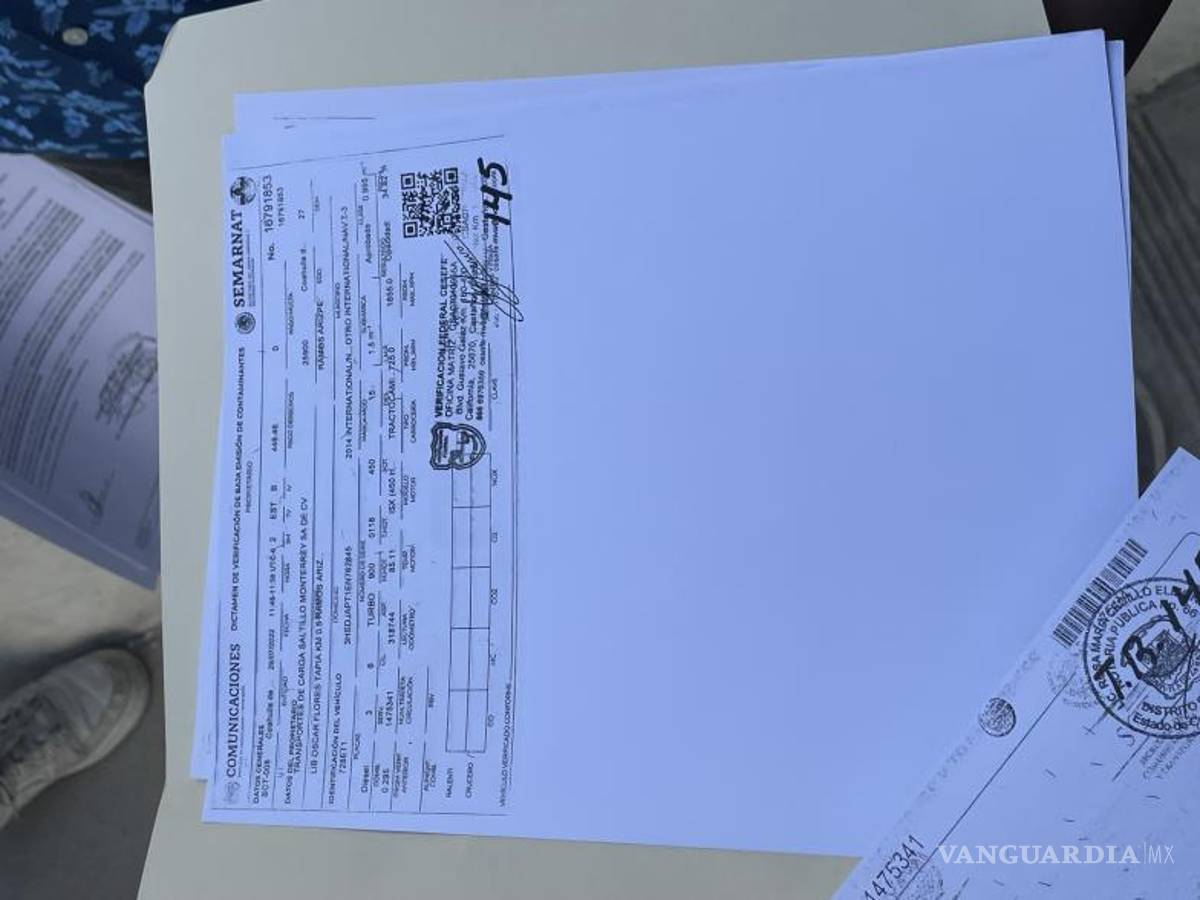 $!Documentos de los camiones les fueron entregados.