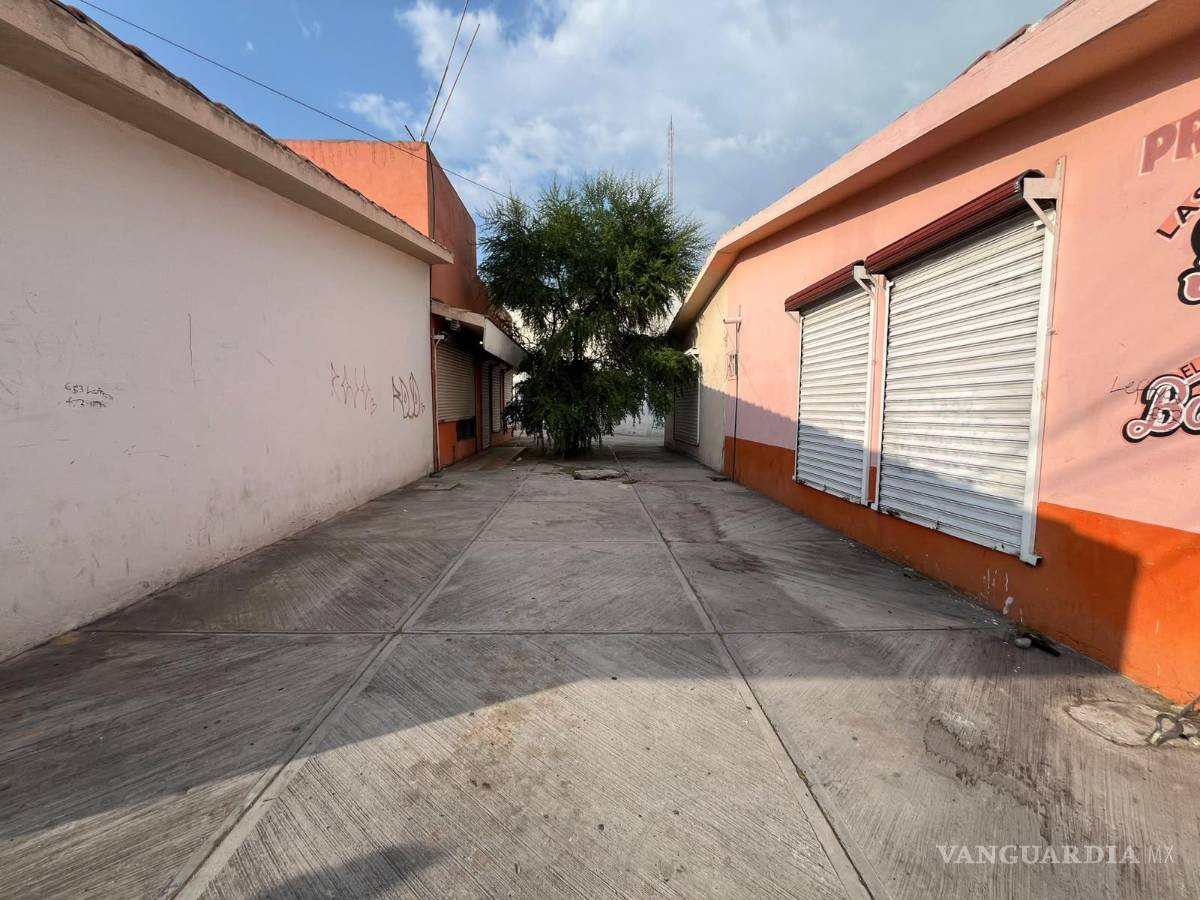 $!Comerciantes y transeúntes aseguran que, pese a los reportes realizados, no han observado mayor presencia policial en el sector.