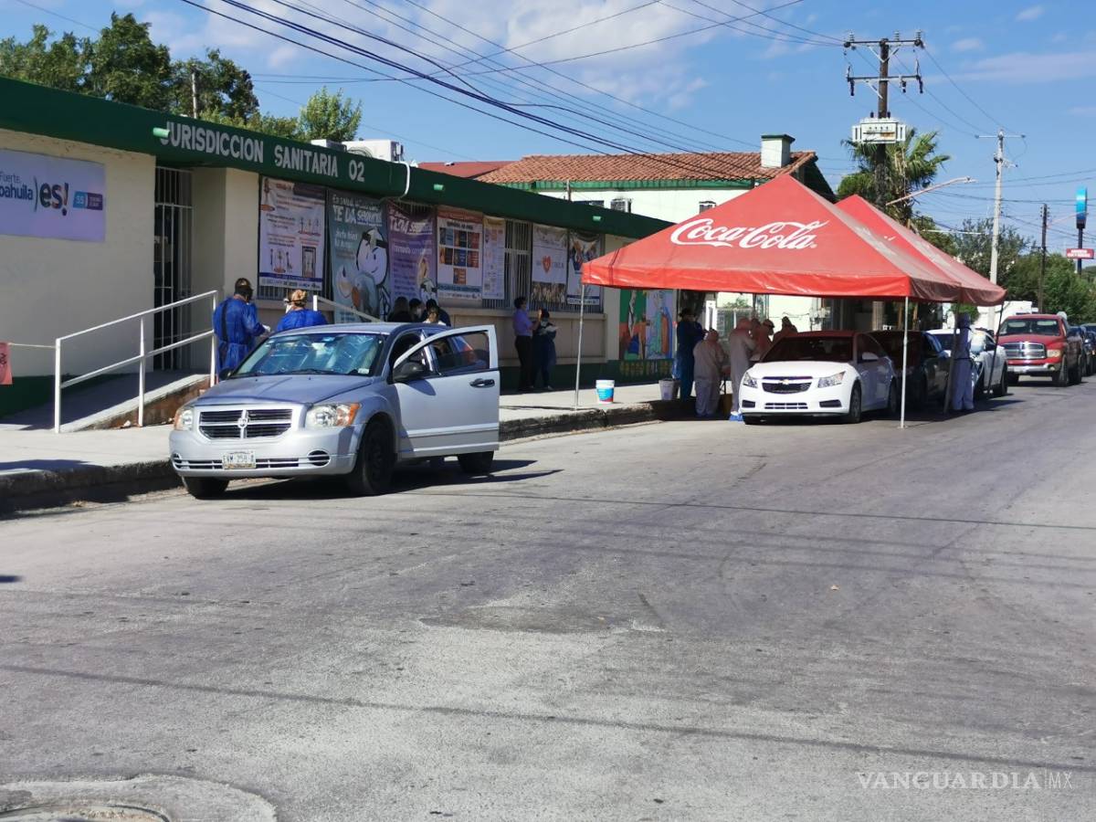 $!Denuncian burocracia para la toma de pruebas COVID-19 en Acuña; hasta 5 horas de espera