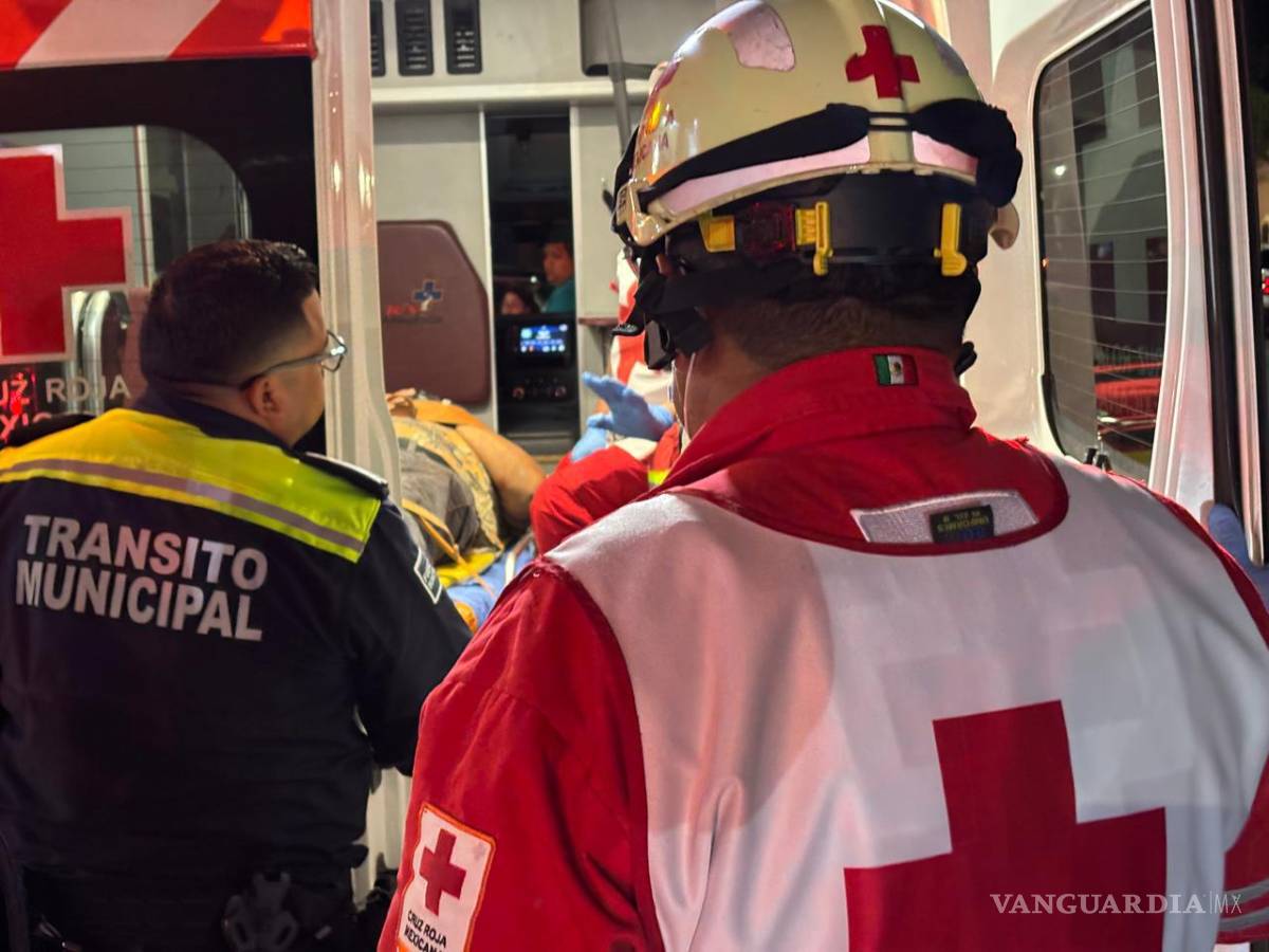 $!Elementos de emergencia brindaron atención prehospitalaria al lesionado.