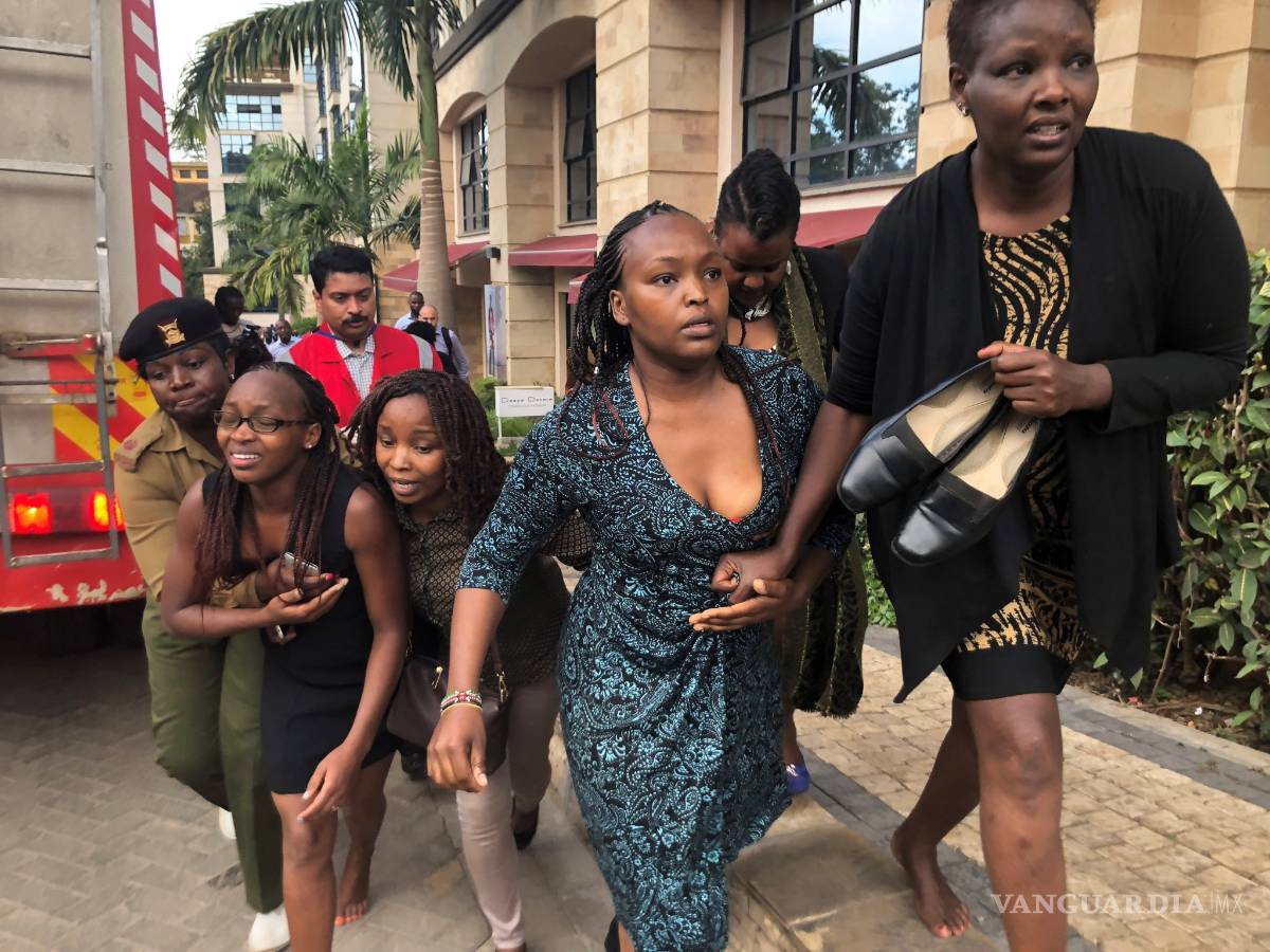 $!Turistas de un hotel en Nairobi corren por sus vidas tras ataque terrorista (fotogalería)