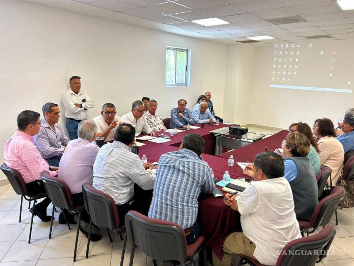 $!Los docentes concluyeron la reunión con el compromiso de mantenerse organizados, vigilantes y firmes en su exigencia por un servicio médico digno.