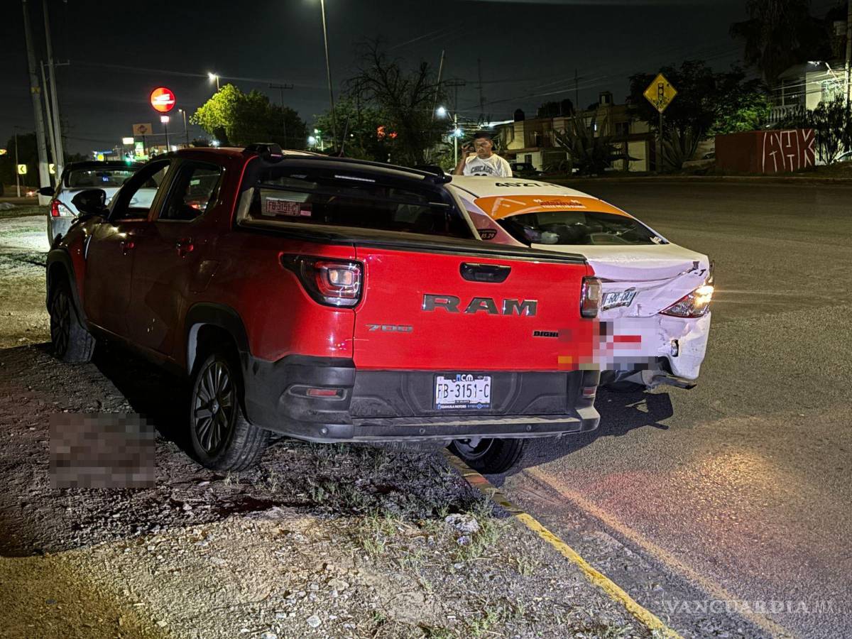 $!El responsable, que presentaba aliento alcohólico, intentó huir tras el choque.
