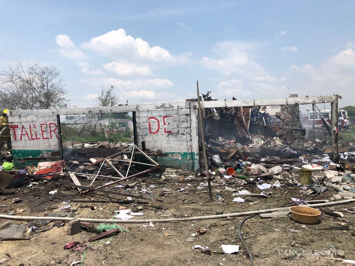 $!Al menos un muerto tras explosión en Tultepec