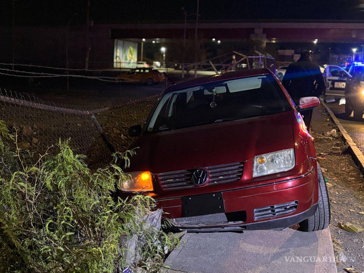 $!El conductor aseguró que huyó por miedo, sin saber que los encapuchados eran agentes de investigación.