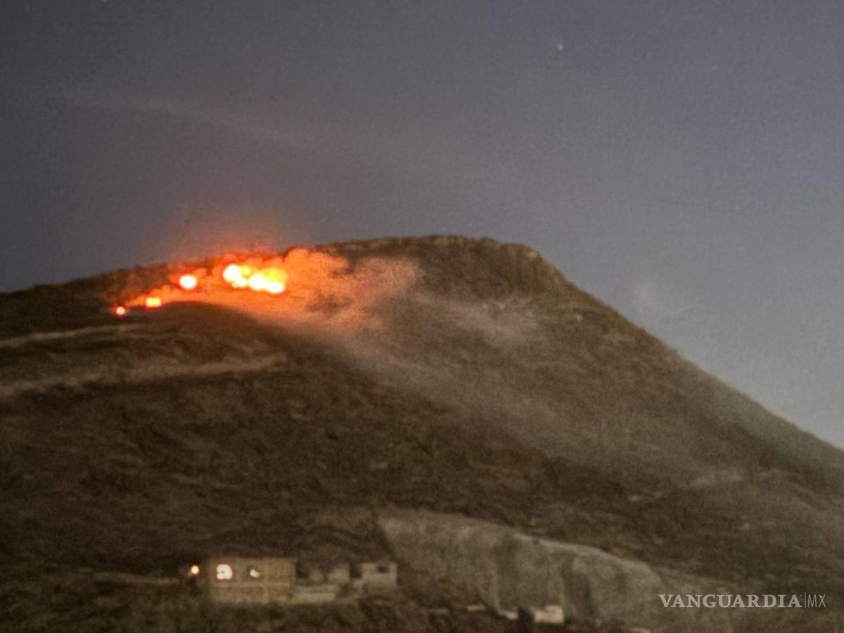$!Autoridades no descartan que el incendio haya sido provocado por grupos que se reúnen en el sector.