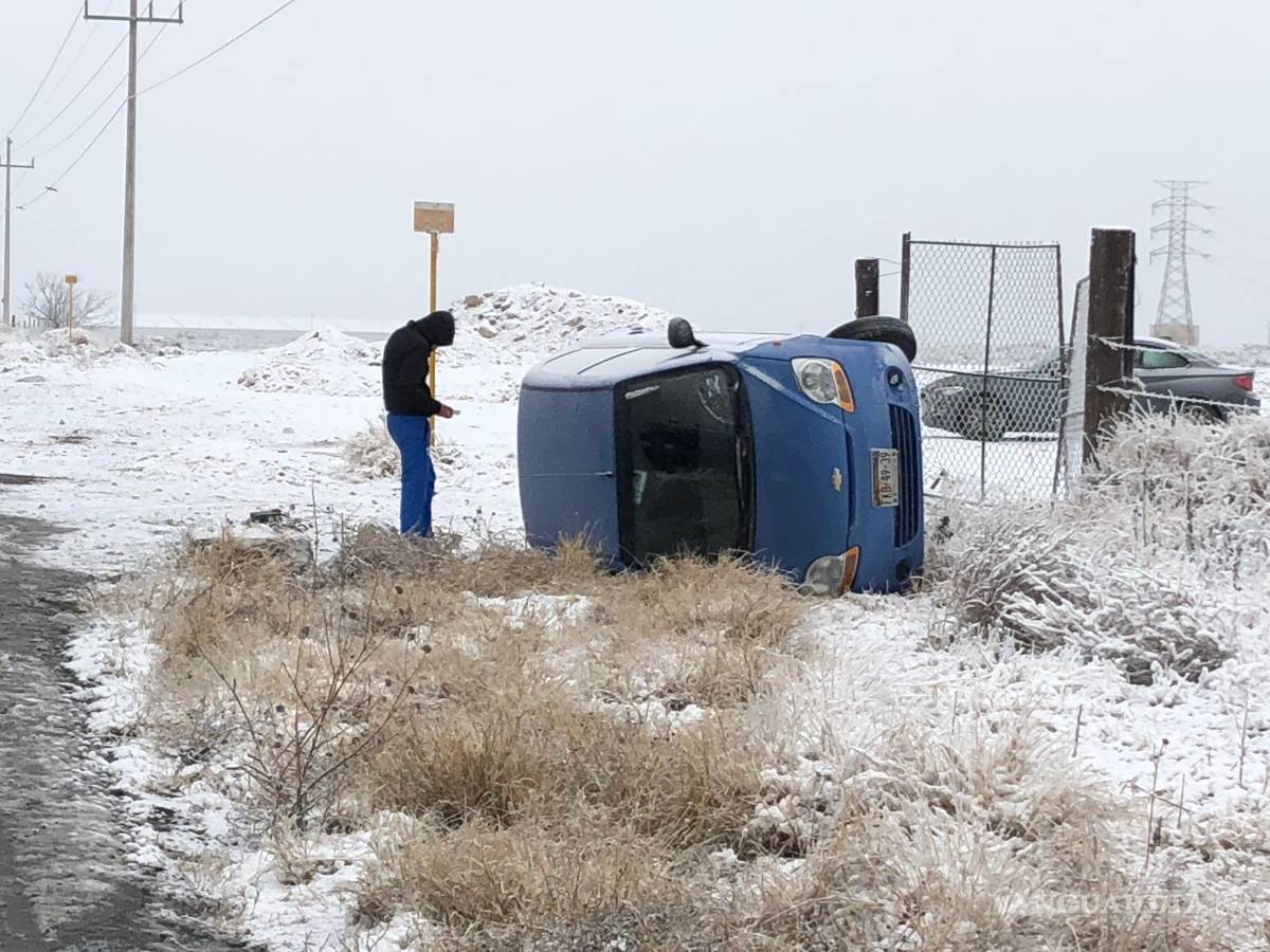 $!Hielo y velocidad: una mala combinación en libramiento Oscar Flores Tapia