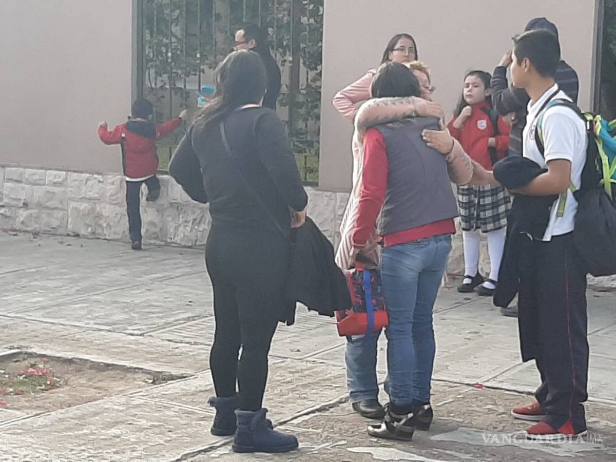 $!Niño ataca a compañeros en Torreón Coahuila; asesina a maestra y se suicida, menor de 7 grave (video)