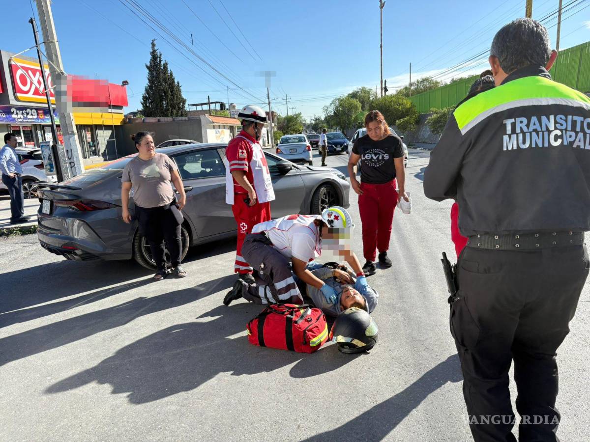 $!La aseguradora del vehículo involucrado se hizo cargo de los daños y gastos médicos, mientras el afectado se trasladó por sus propios medios para su atención.