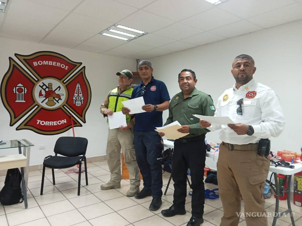 $!La jornada culminó con la entrega de constancias a los participantes.