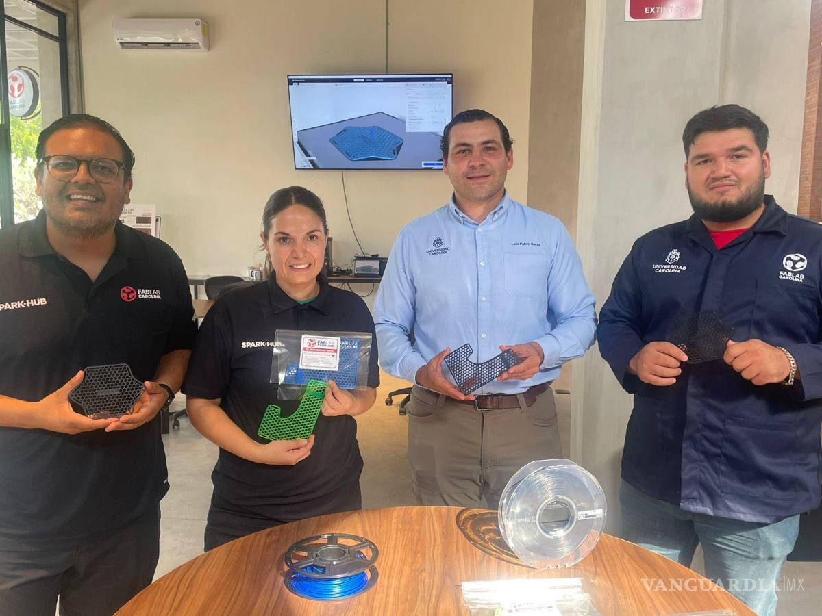 $!Cada férula requiere alrededor de una hora y media de impresión y está elaborada con material termoformable.