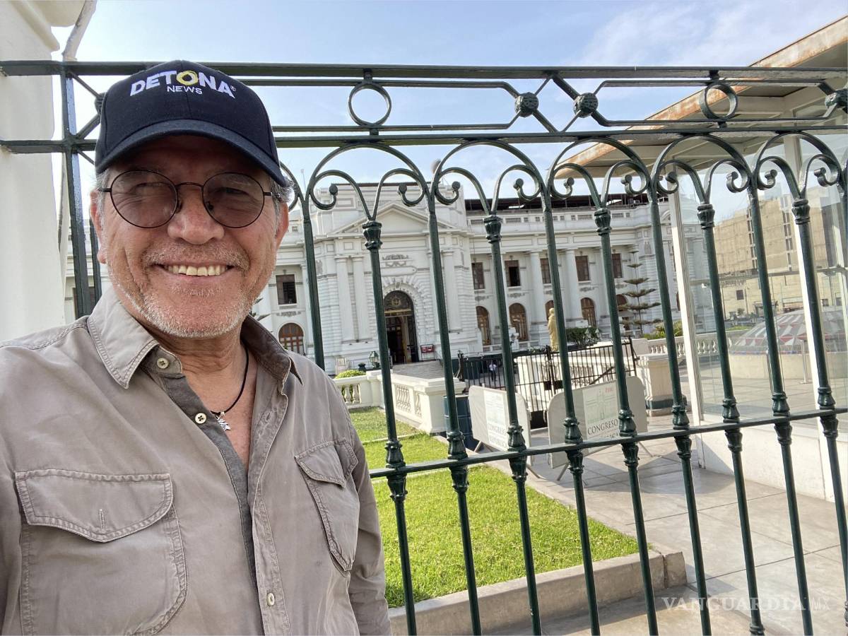 $!En la sede amurallada del Congreso de Perú.