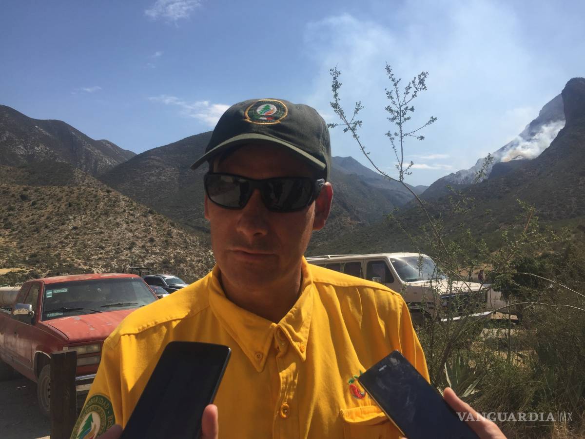 $!Calculan que incendio en cañón de San Lorenzo se podrá controlar hasta mañana martes