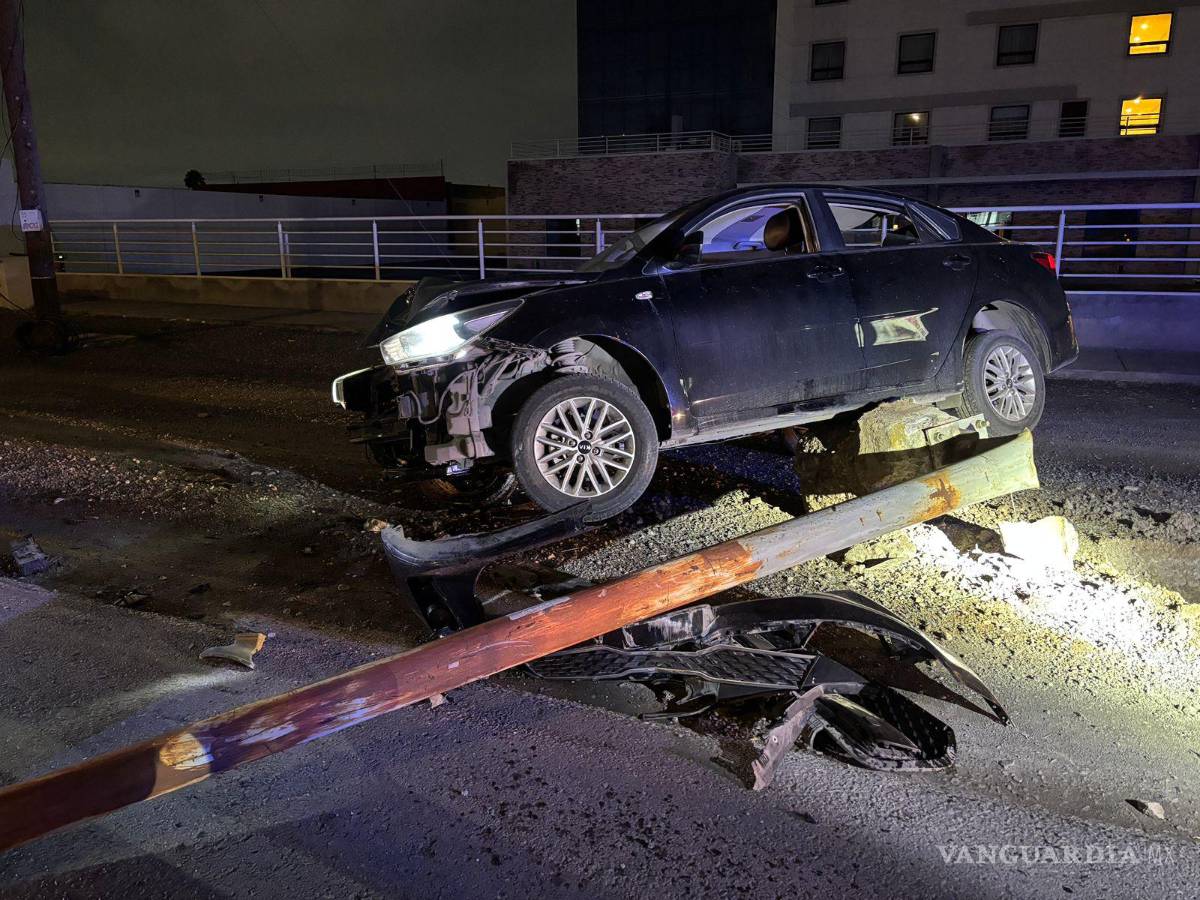 $!El percance ocurrió en el bulevar Venustiano Carranza, al norte de Saltillo.