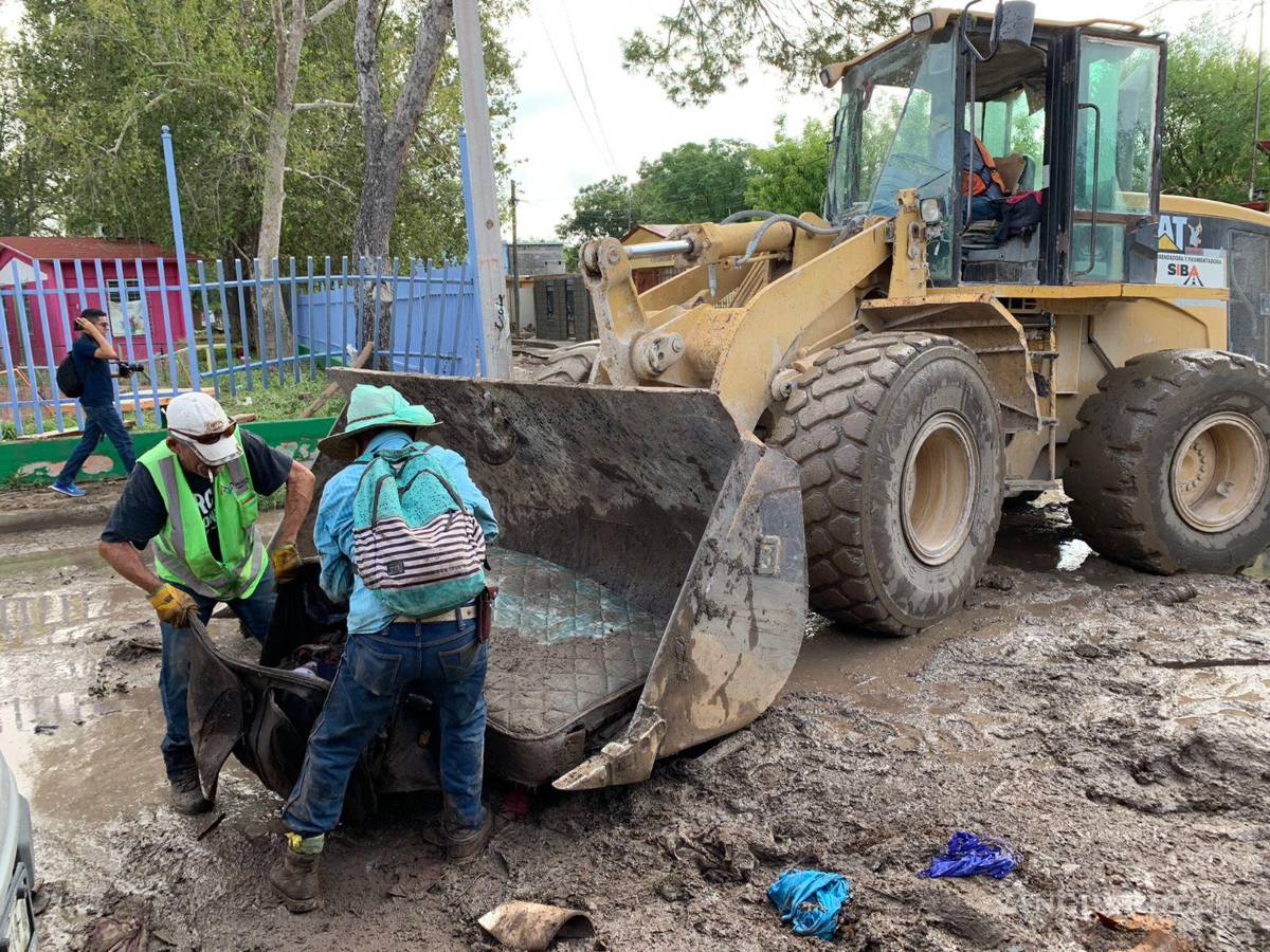 $!Tras fuertes lluvias se registraron desbordes de arroyos en la Región Carbonífera de Coahuila, donde el municipio de Múzquiz quedó prácticamente bajo el agua