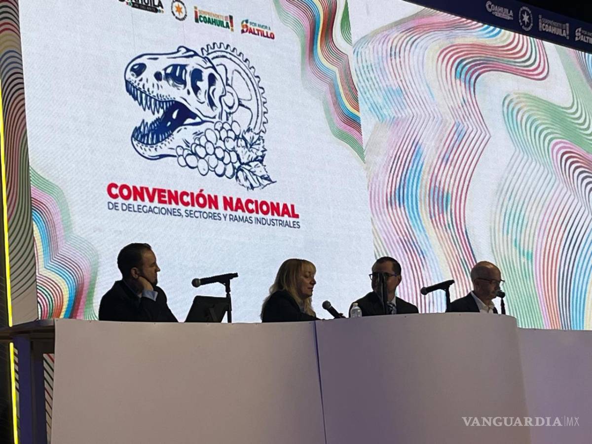 $!Autoridades y empresarios destacaron lo necesario para mantener la competitividad en el sector automotriz.