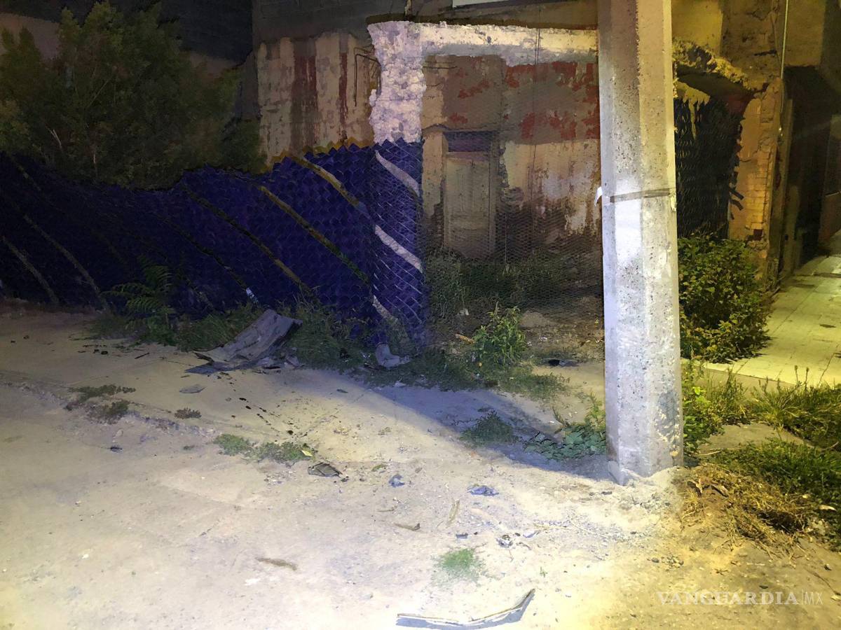 $!La barda termino destruida.