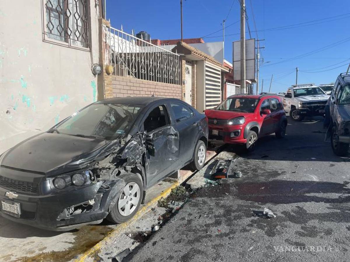 $!Varios coches resultaron dañados.