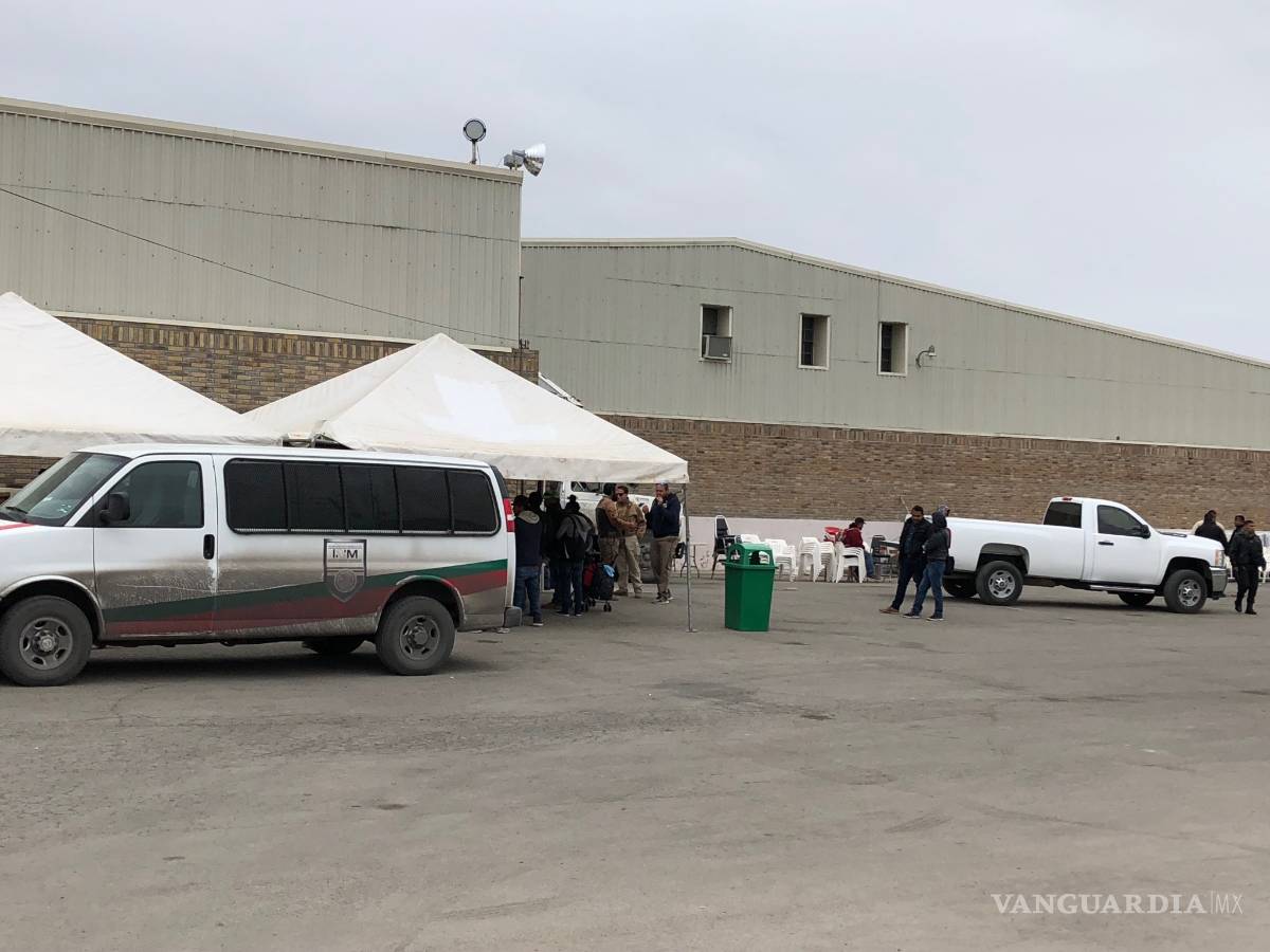 $!Cierra albergue de Piedras Negras; más de 1600 migrantes fueron reubicados en todo México