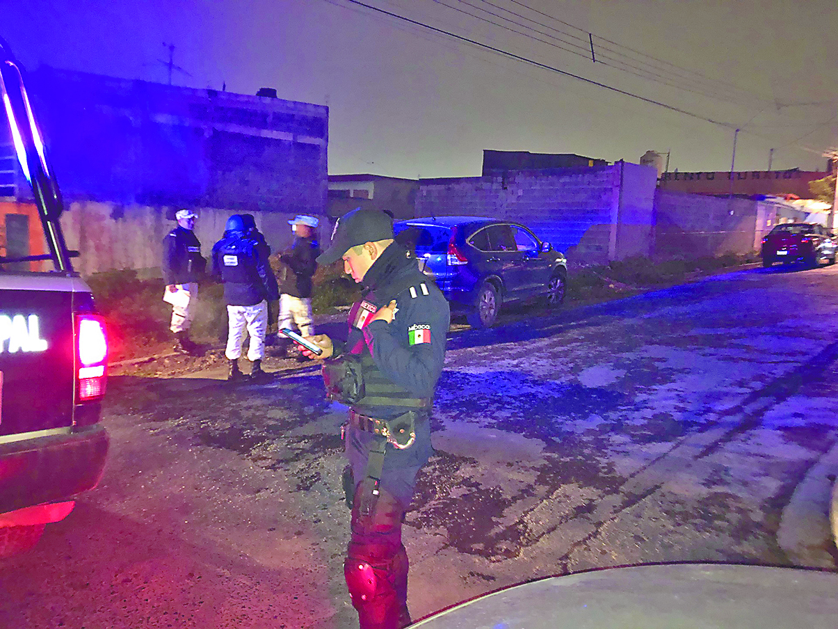 $!Cuatro sujetos balean casa en la colonia Bellavista de Saltillo; hombre en el domicilio se esconde y sale ileso