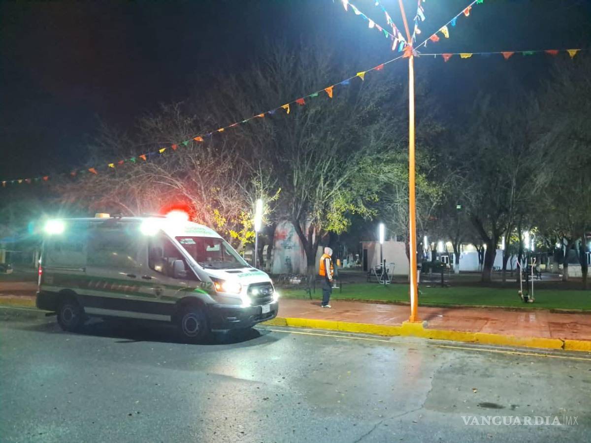 $!Paramédicos brindaron atención inicial antes del traslado.