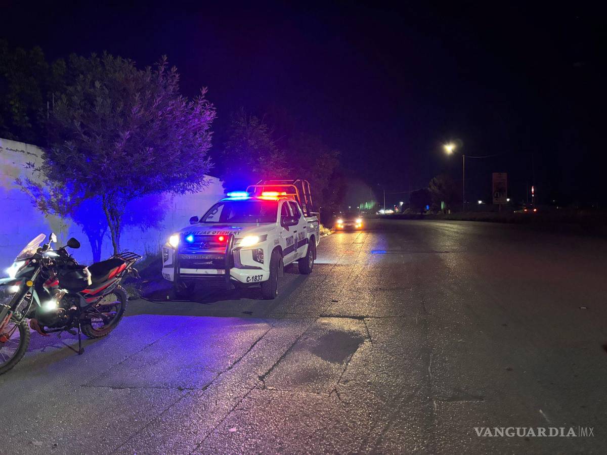 $!La motocicleta del joven repartidor quedó bajo resguardo del Ministerio Público de Asuntos Viales.