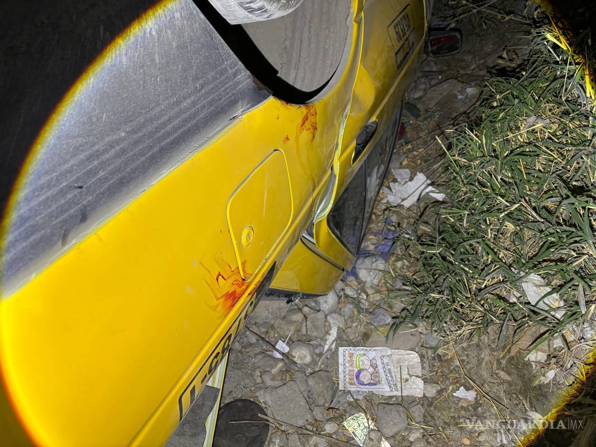 $!La unidad terminó en pérdida total luego de caer desde una altura aproximada de tres metros.