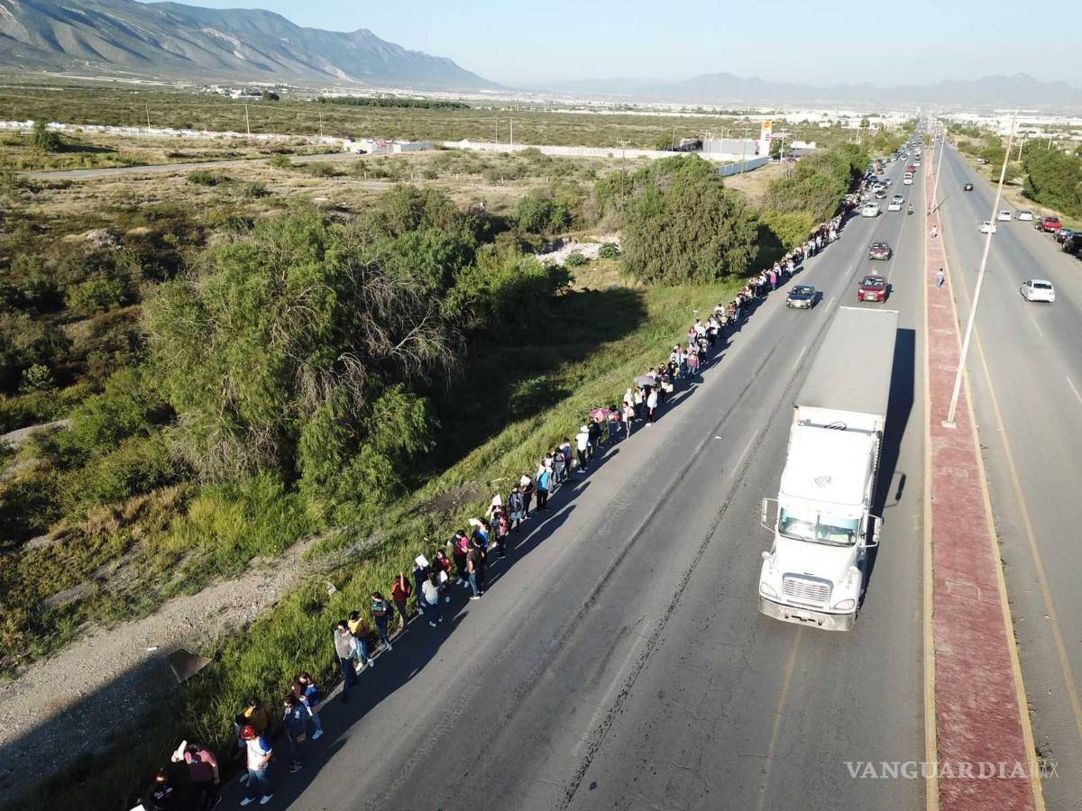 $!Arranca jornada de vacunación para 18 a 29 años en Ciudad Universitaria de Saltillo