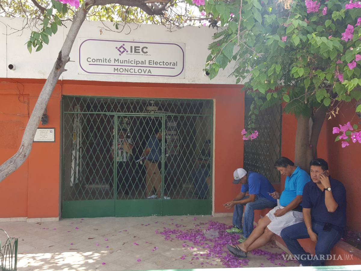 $!'Fuera regidurías a modo', exigen simpatizantes de Morena en Monclova