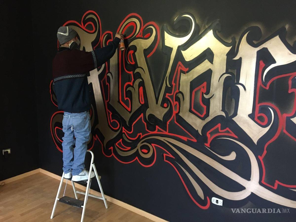 $!Rubén lleva 9 años practicando este arte, ahora ejerciéndolo de manera profesional.