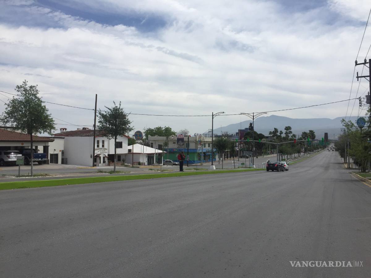 $!Desolación en Monclova, ciudadanos acatan medidas de prevención de COVID-19