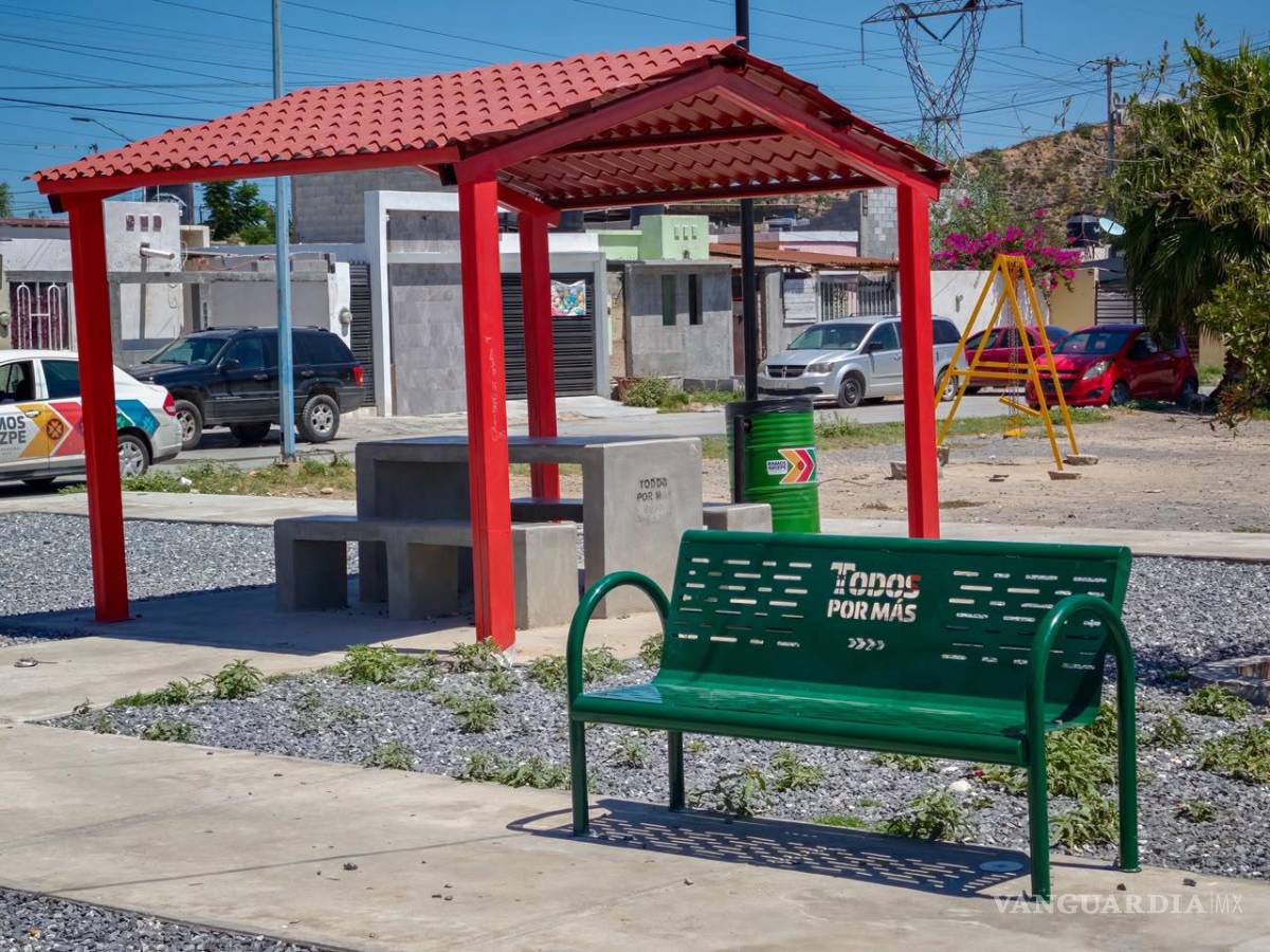 $!La plaza contará con una nueva zona de juegos infantiles, equipada con resbaladilla y columpios.