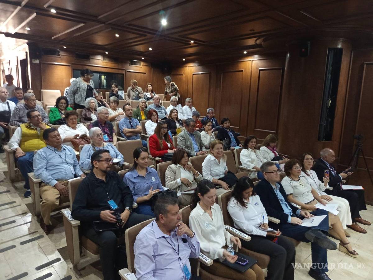 $!El encuentro contó con una nutrida participación a lo largo de sus tres mesas de trabajo, espacios en los que se propició un diálogo abierto entre especialistas, representantes institucionales, integrantes de la academia y habitantes que acudieron para aportar sus perspectivas sobre la vida urbana.