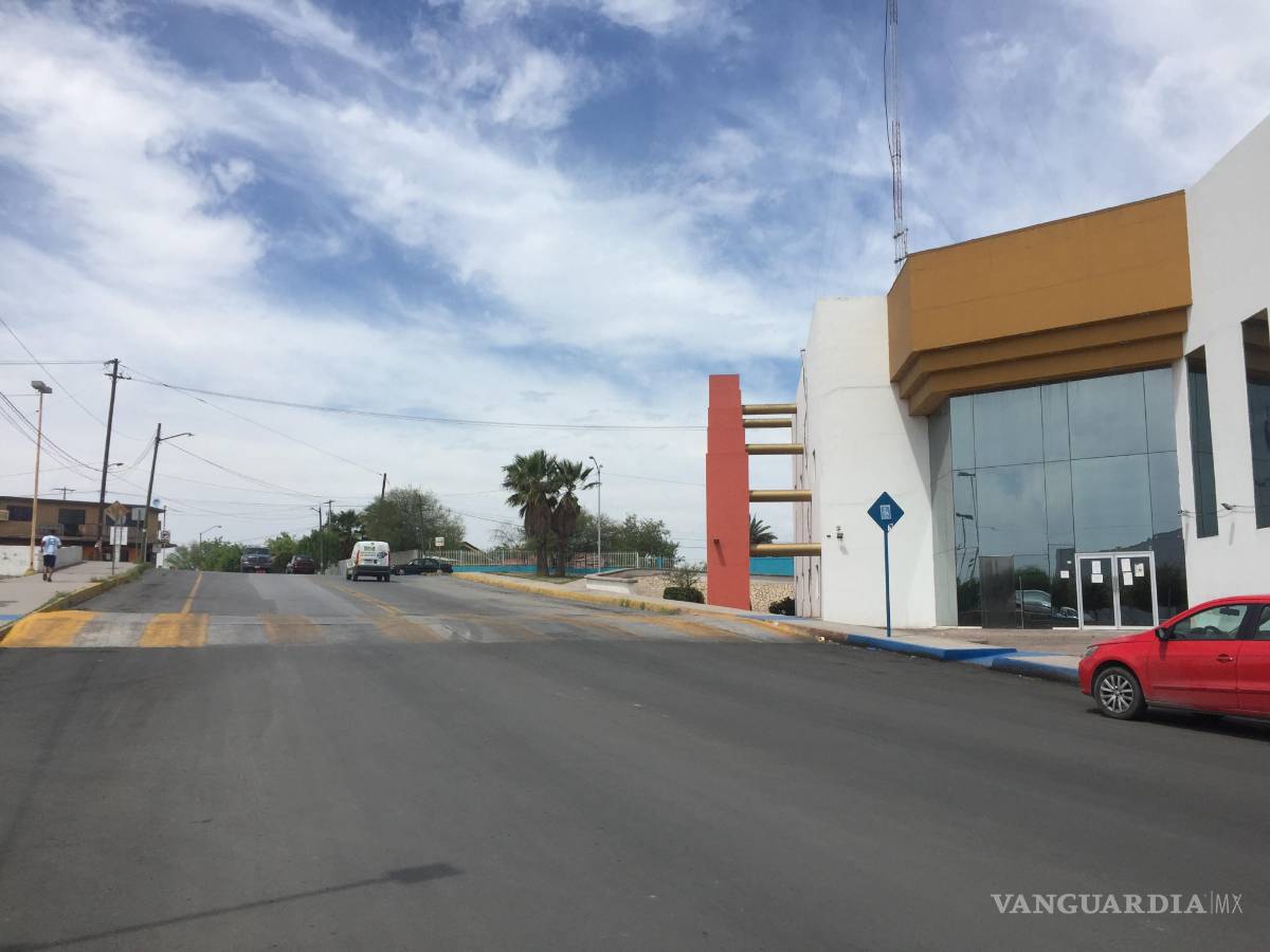 $!Desolación en Monclova, ciudadanos acatan medidas de prevención de COVID-19