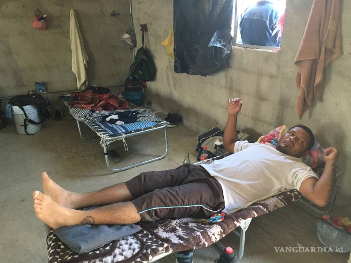 $!'Nos tienen como reos', trabajadores de la obra CEFERESO Coahuila