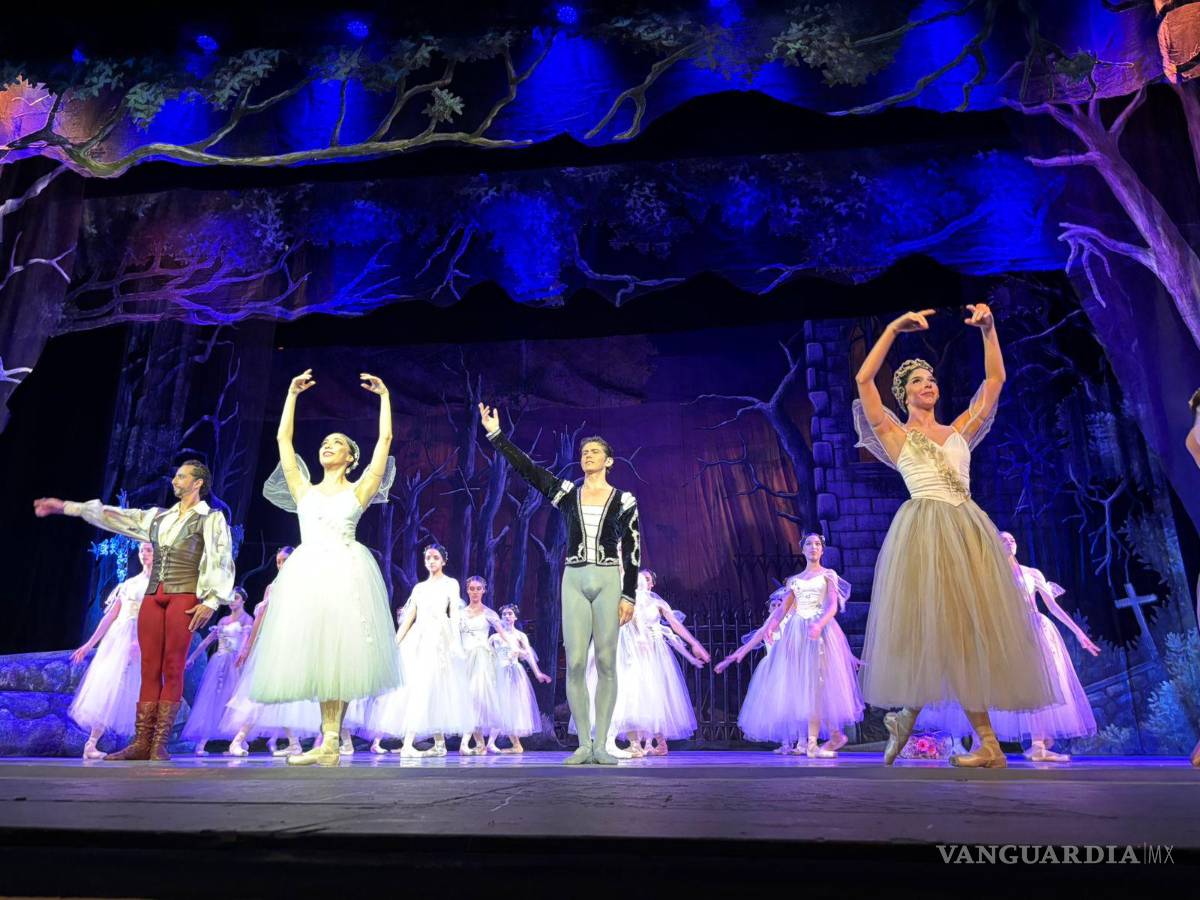 $!Presentación del Ballet de Monterrey en el Teatro Isauro Martínez.