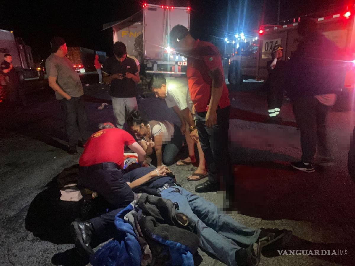 $!La ponchadura de una llanta originó el caos vehicular en el entronque a Carbonera.